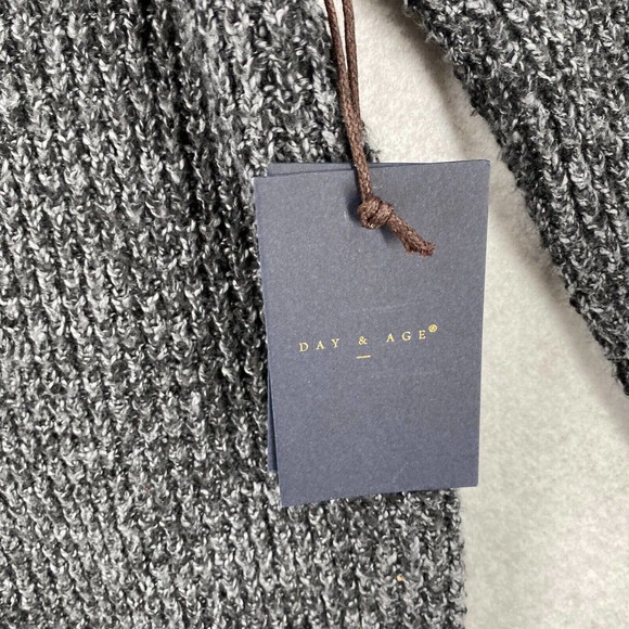 NEW Day & Age Henley Knit Sweater Mens LARGE Pullover Fisherman Waffle Knit Gray - Picture 11 of 15